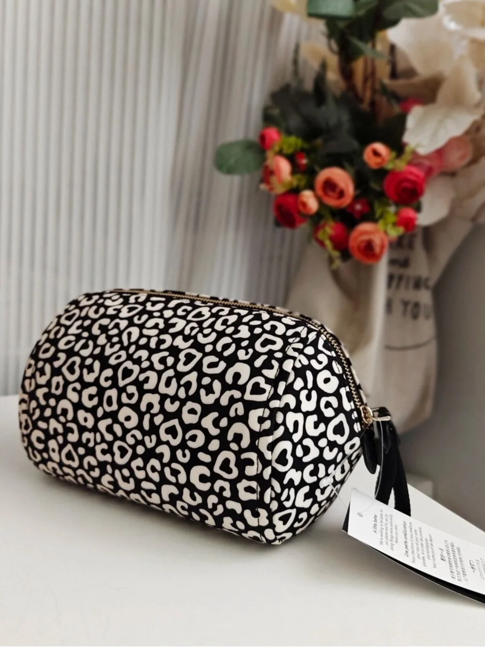 kate spade Chelsea Black & White Leopard hidden heart Print Cosmetic Pouch NWOT